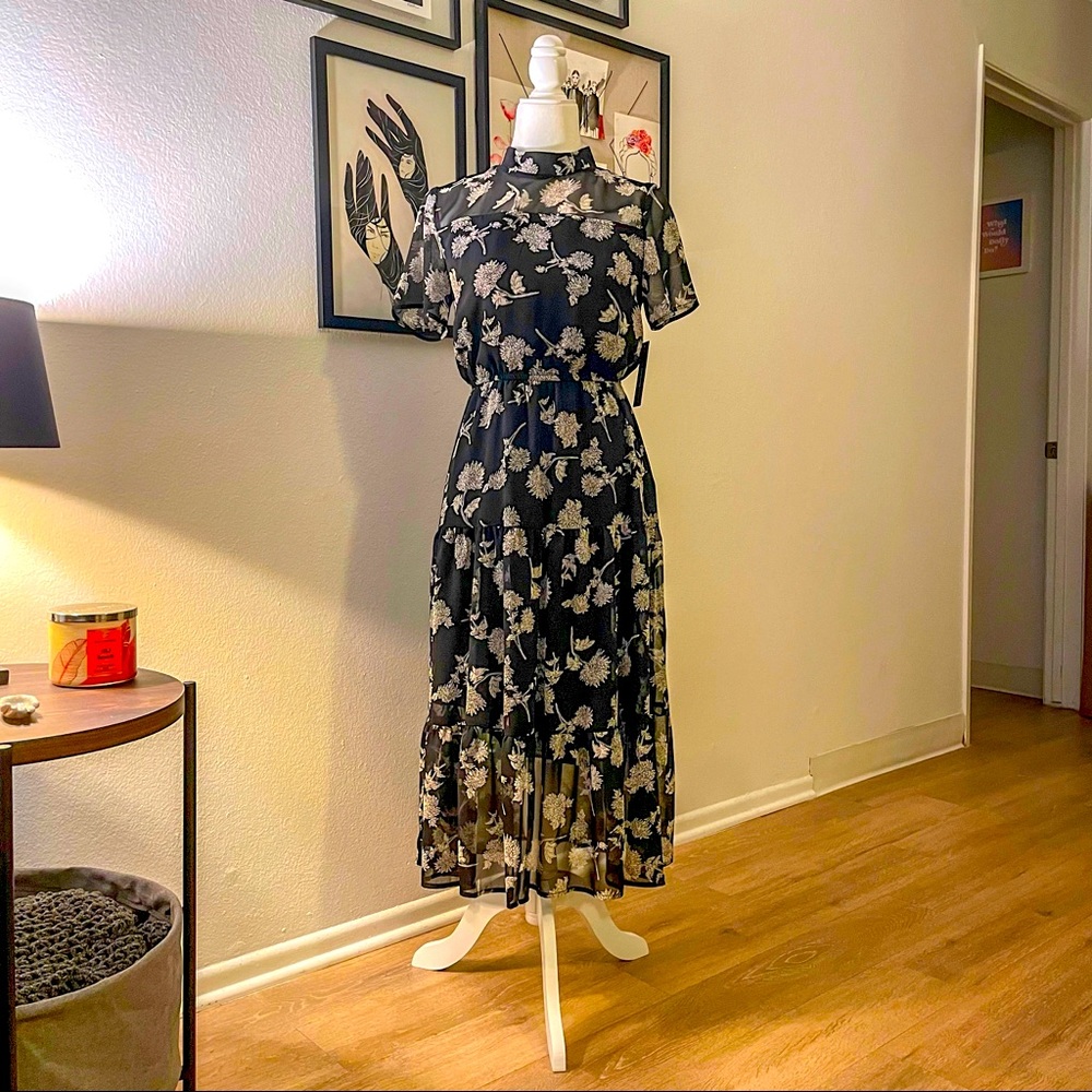Lulu’s Navy Floral Dress